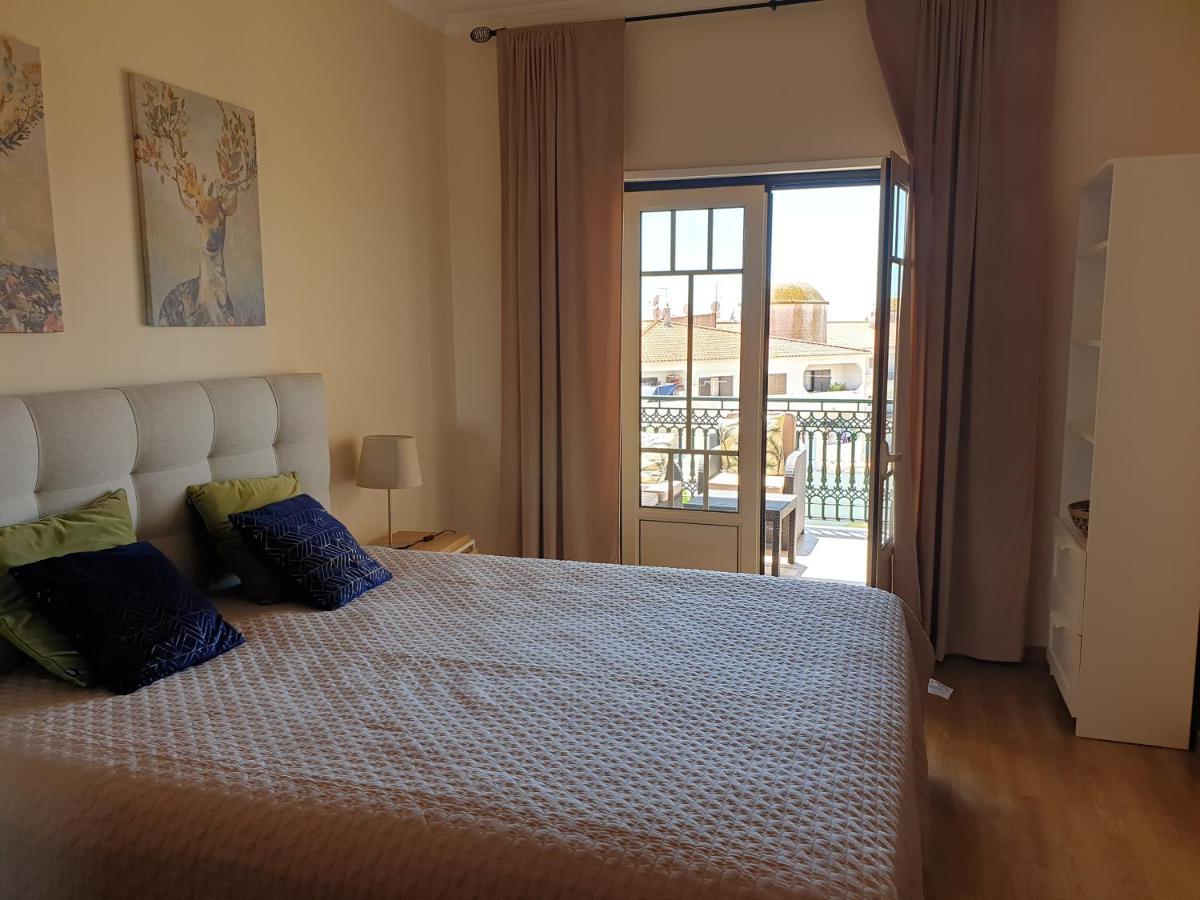 Oura Beach T1 Apartment Coral , Close To The Strip, Swimming Pool, Wi Fi, A/C Albufeira Luaran gambar