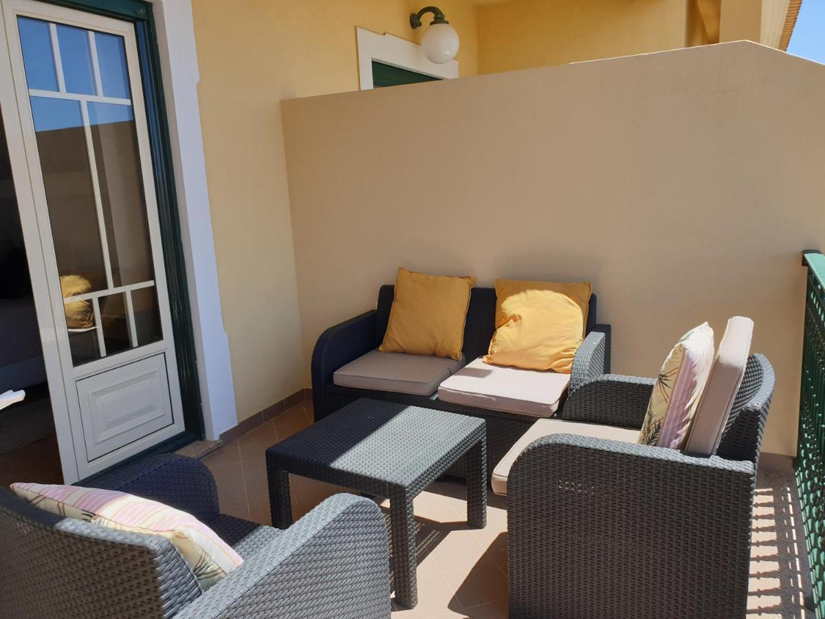 Oura Beach T1 Apartment Coral , Close To The Strip, Swimming Pool, Wi Fi, A/C Albufeira Luaran gambar